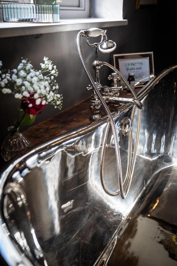 The Barth Room At Cheshire Boutique Barns Nantwich Ngoại thất bức ảnh